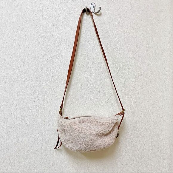 Madewell Mini The Resourced High Pile Fleece Sling Bag Tan Brown - Picture 2 of 9